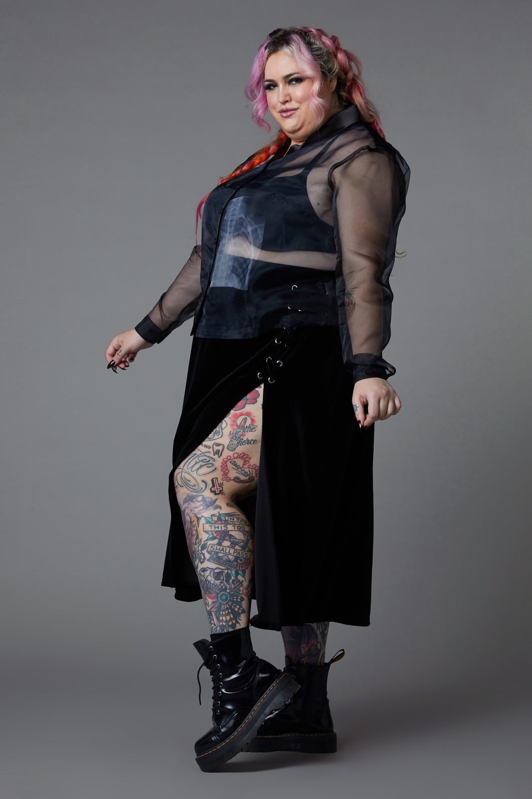 Black Friday - Curve X-Ray Print Blouse - black