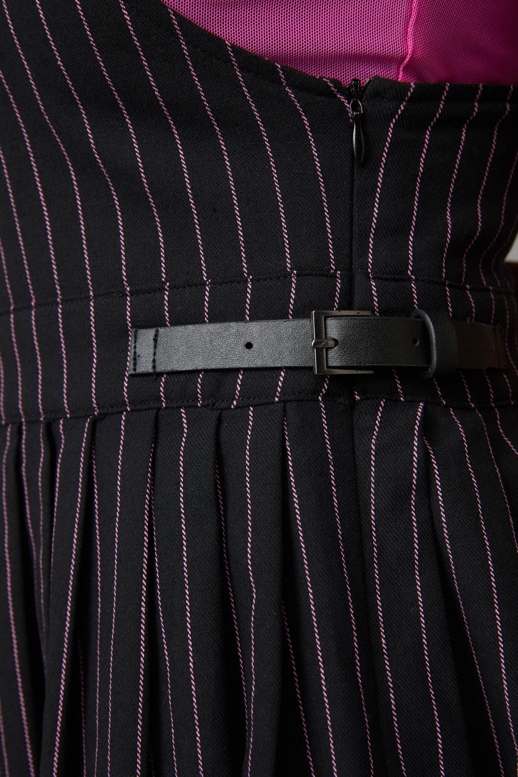Black Friday - Entity Pinafore - black