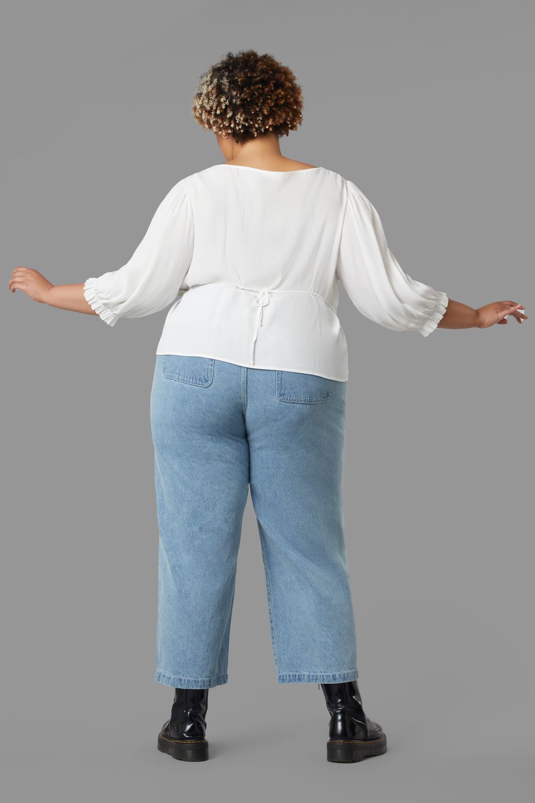 Black Friday - Curve Lily Pad Blouse - cream