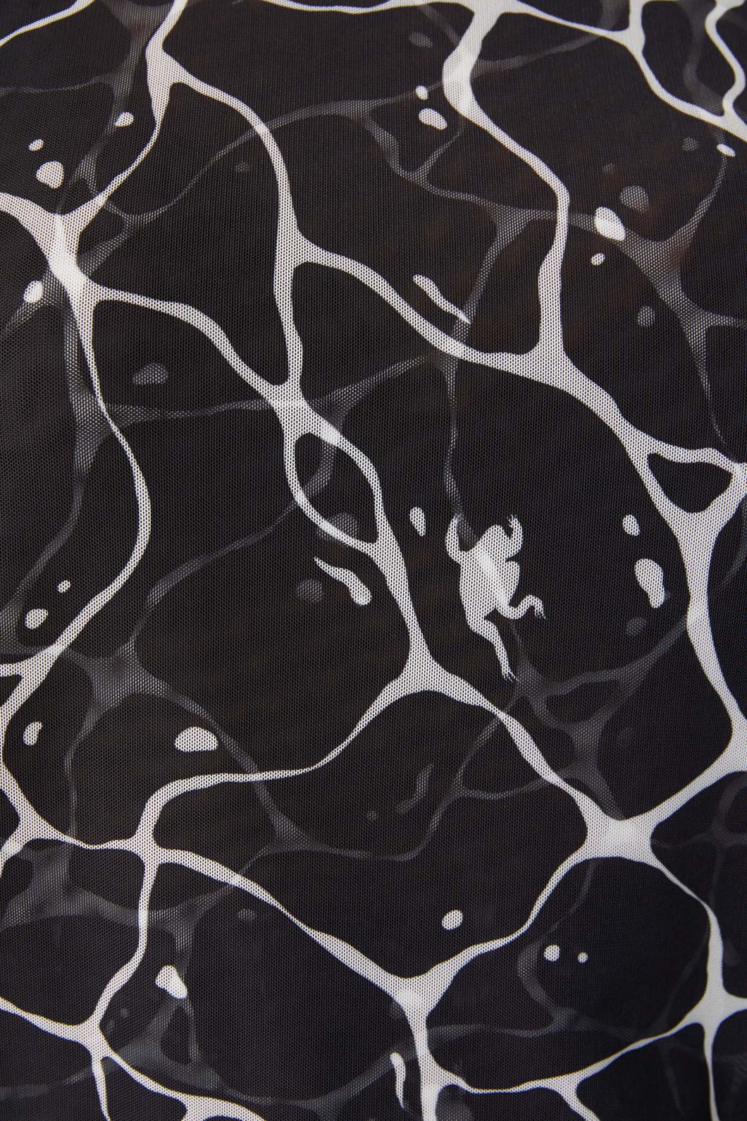 Black Friday - Curve Lily Pad Top - black
