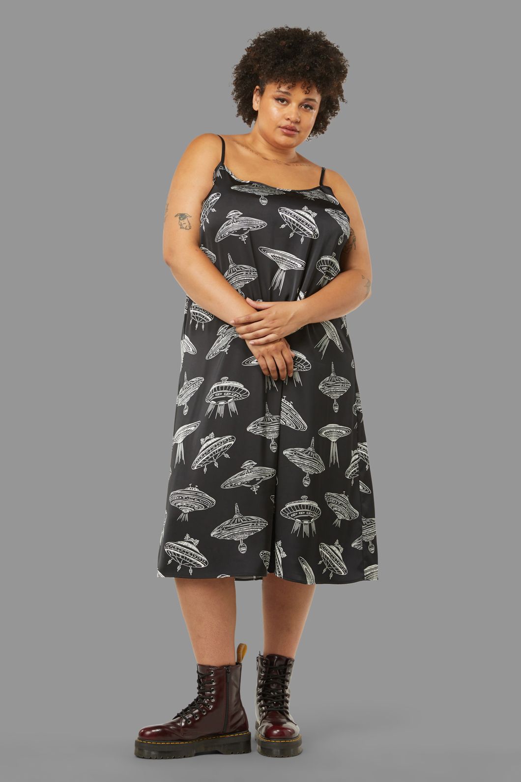 Black Friday - Curve Ufo Dress - black