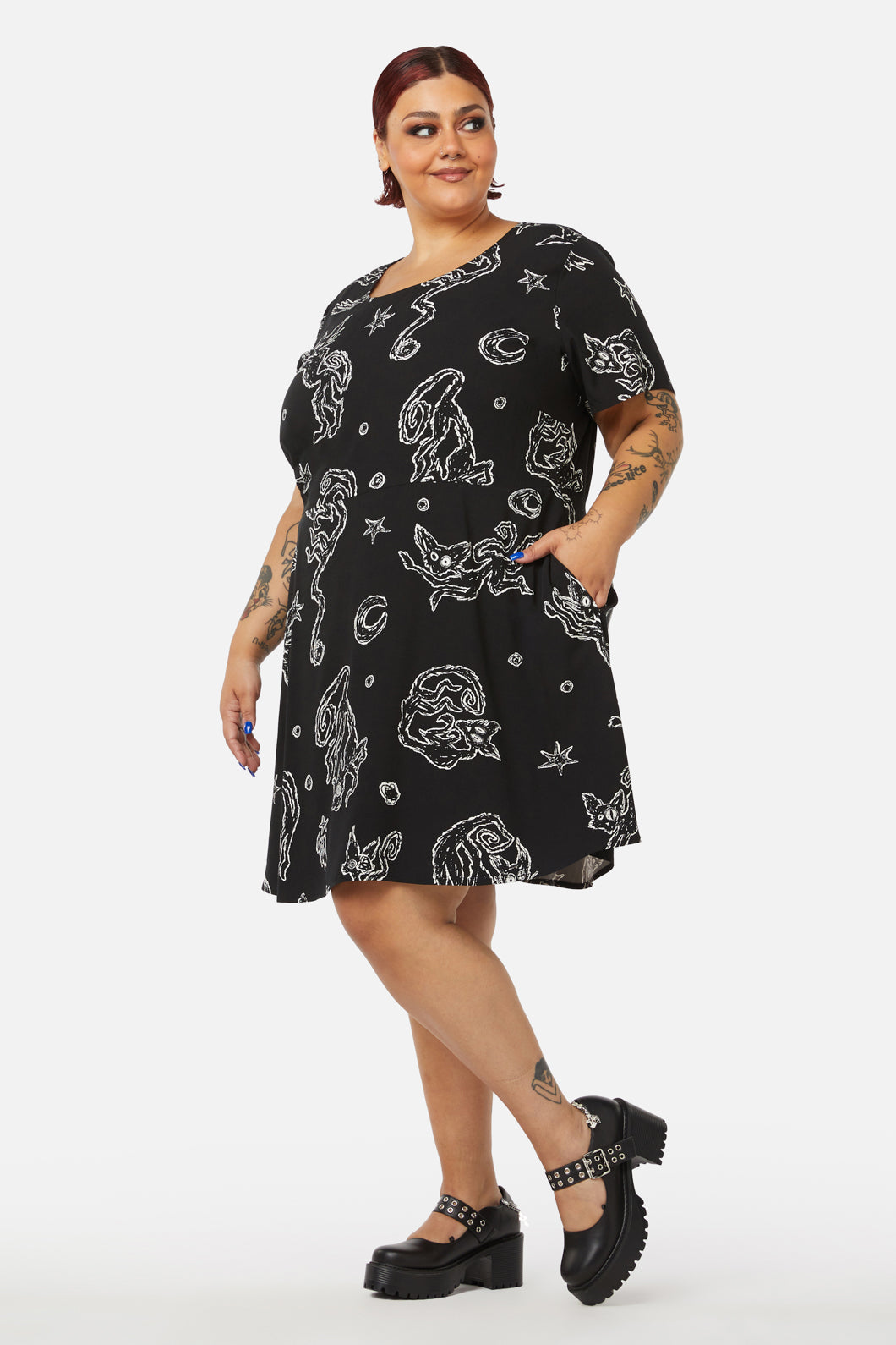 Black Friday - Curve Shadows Dress - black