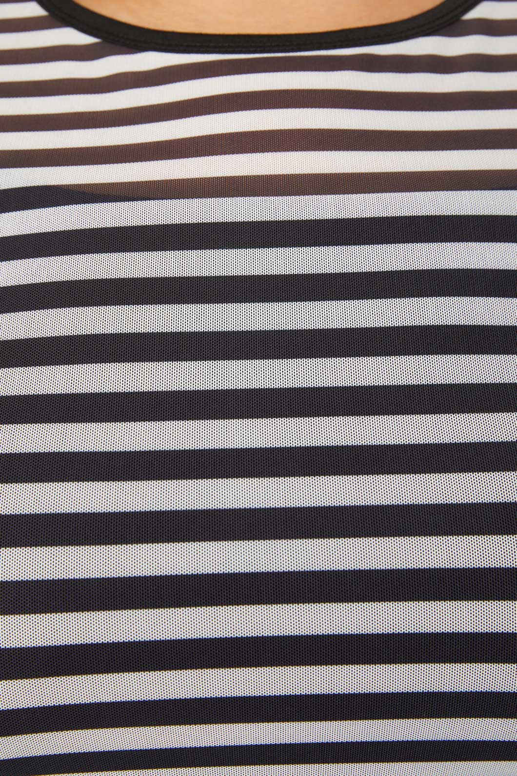 Black Friday - Curve Jiji Mesh Top - black-white