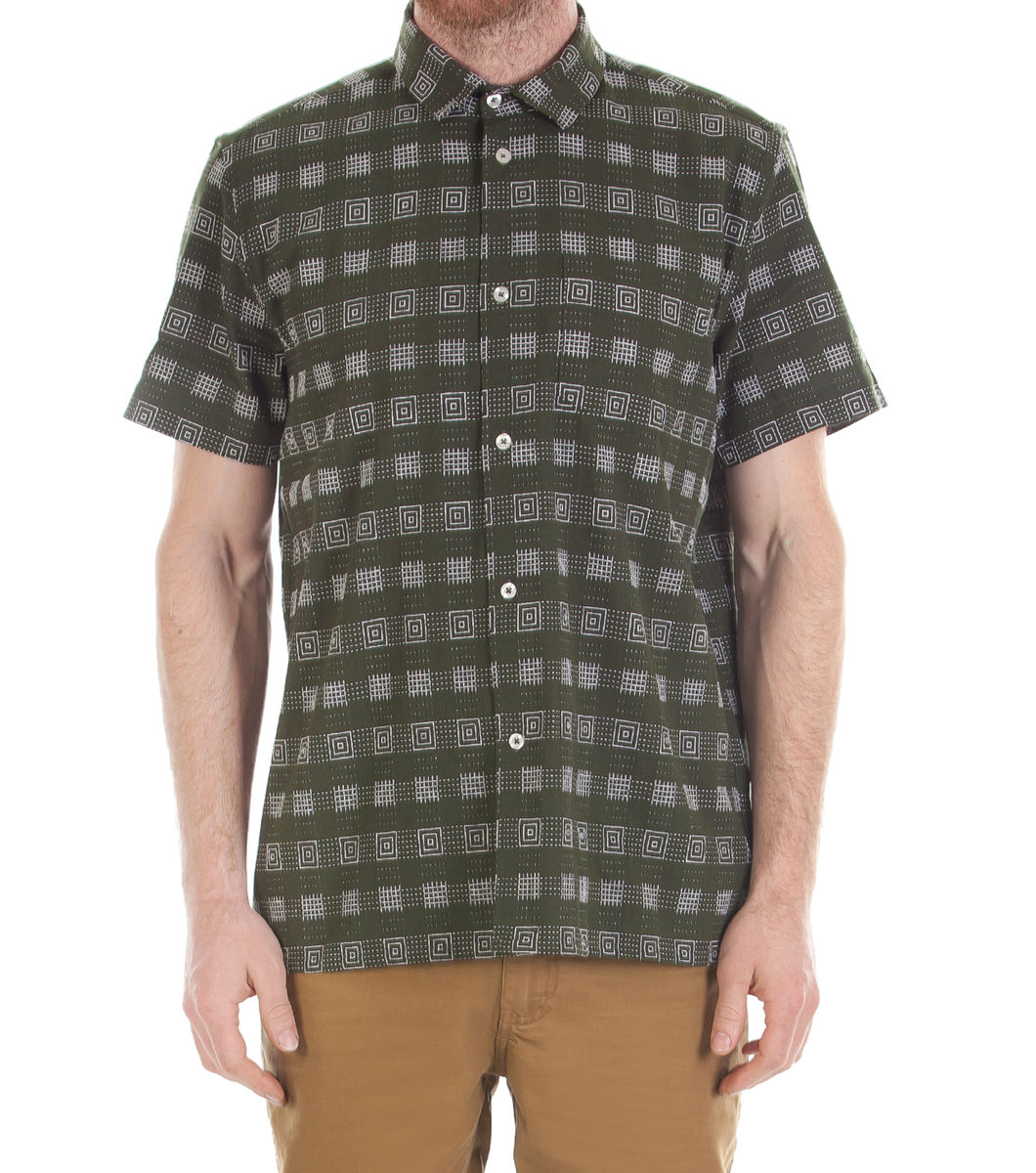 Dangerfield - Relax Fit SS Shirt Emb - green