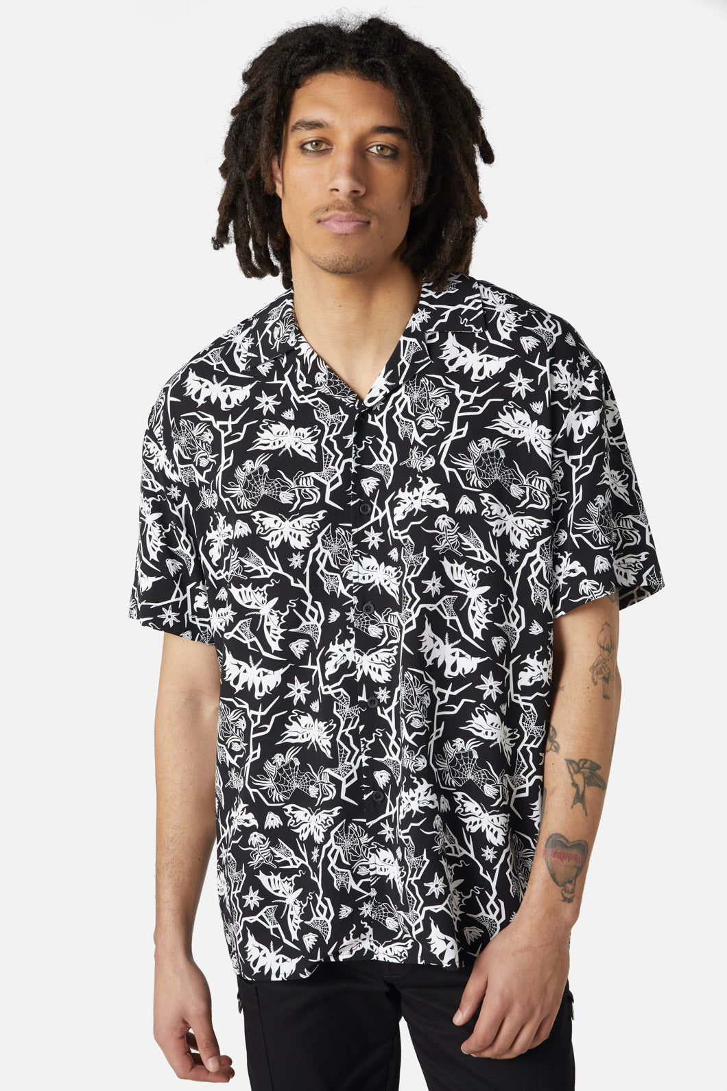 Dangerfield - To The Butterflies Printed Short Sleeve Shirt - black-white