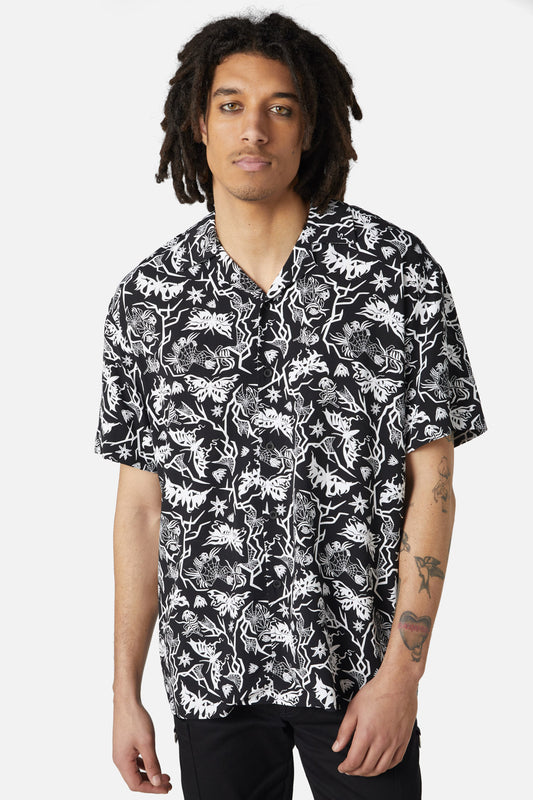 Dangerfield - To The Butterflies Printed Short Sleeve Shirt - black-white