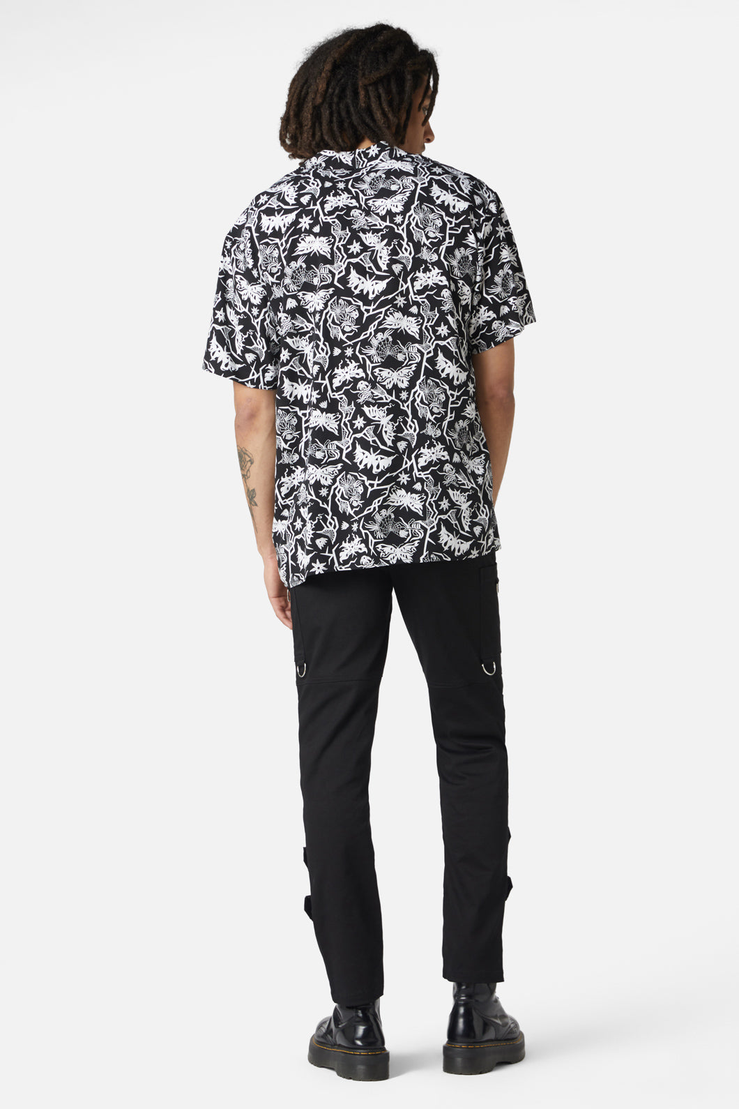 Dangerfield - To The Butterflies Printed Short Sleeve Shirt - black-white