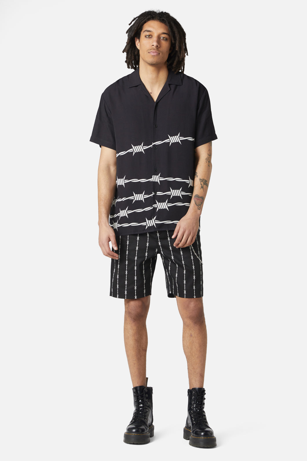 Dangerfield - Barbed Wire Border SS Shirt - black-white