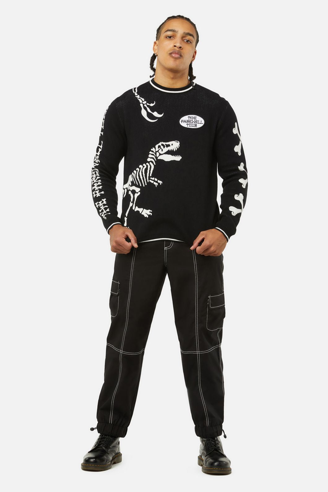 Dangerfield - The Farewell Tour Badge Knit Jumper - black