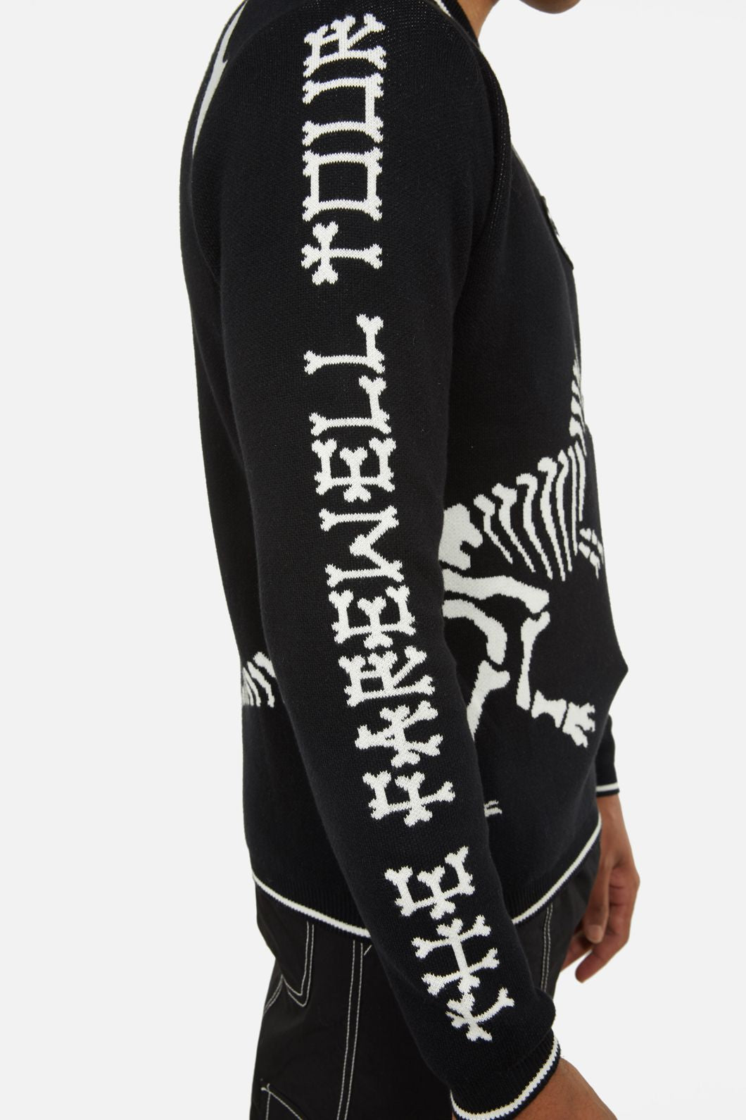 Dangerfield - The Farewell Tour Badge Knit Jumper - black