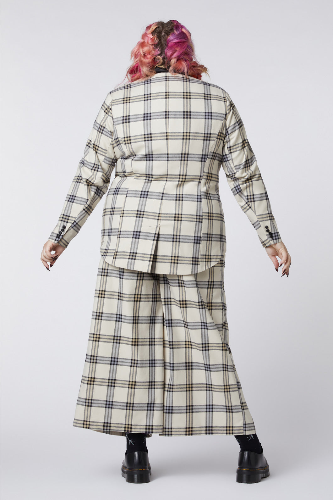 Dangerfield - Curve Crescent Tartan Tail Coat - beige