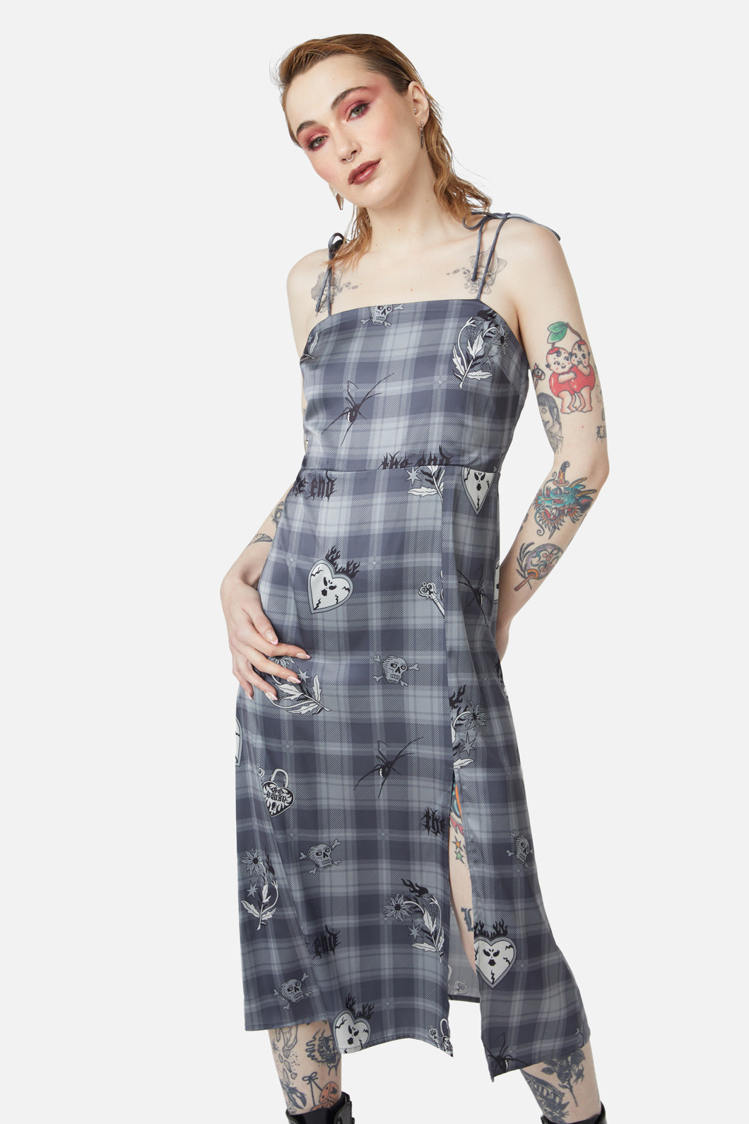 Dangerfield - Love Her Printed Satin Split Dress - grey