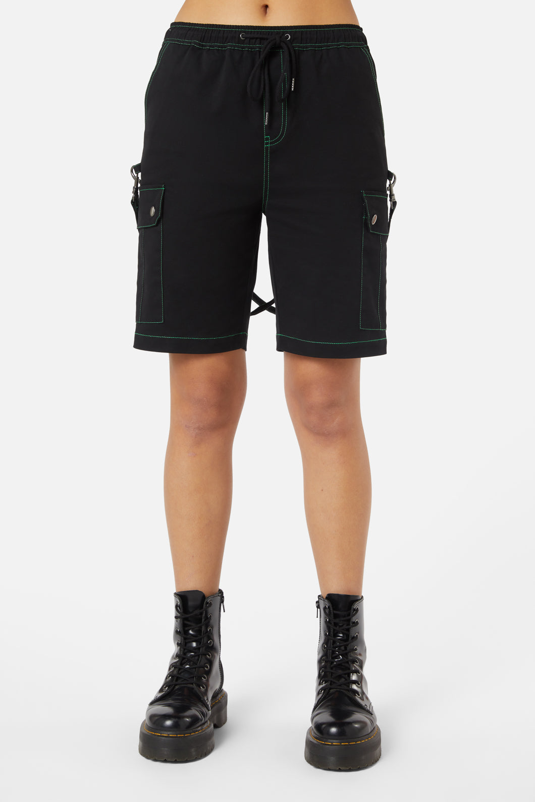 Dangerfield - The End Contrast Stitch Drill Short - black