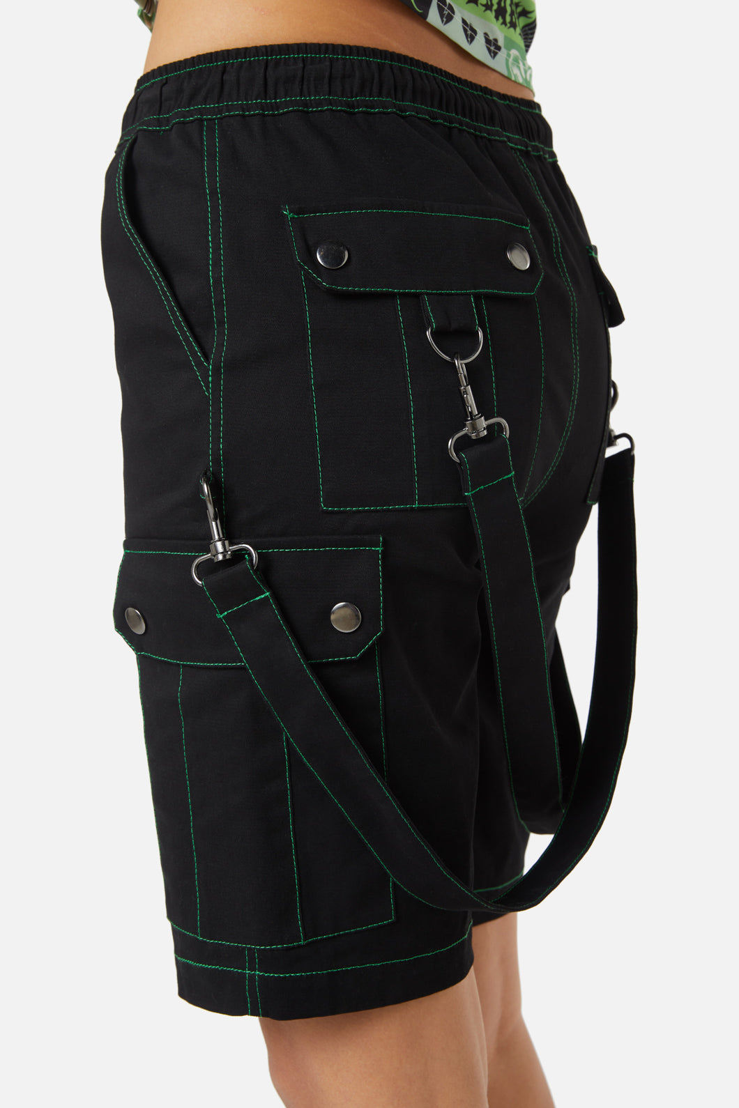 Dangerfield - The End Contrast Stitch Drill Short - black