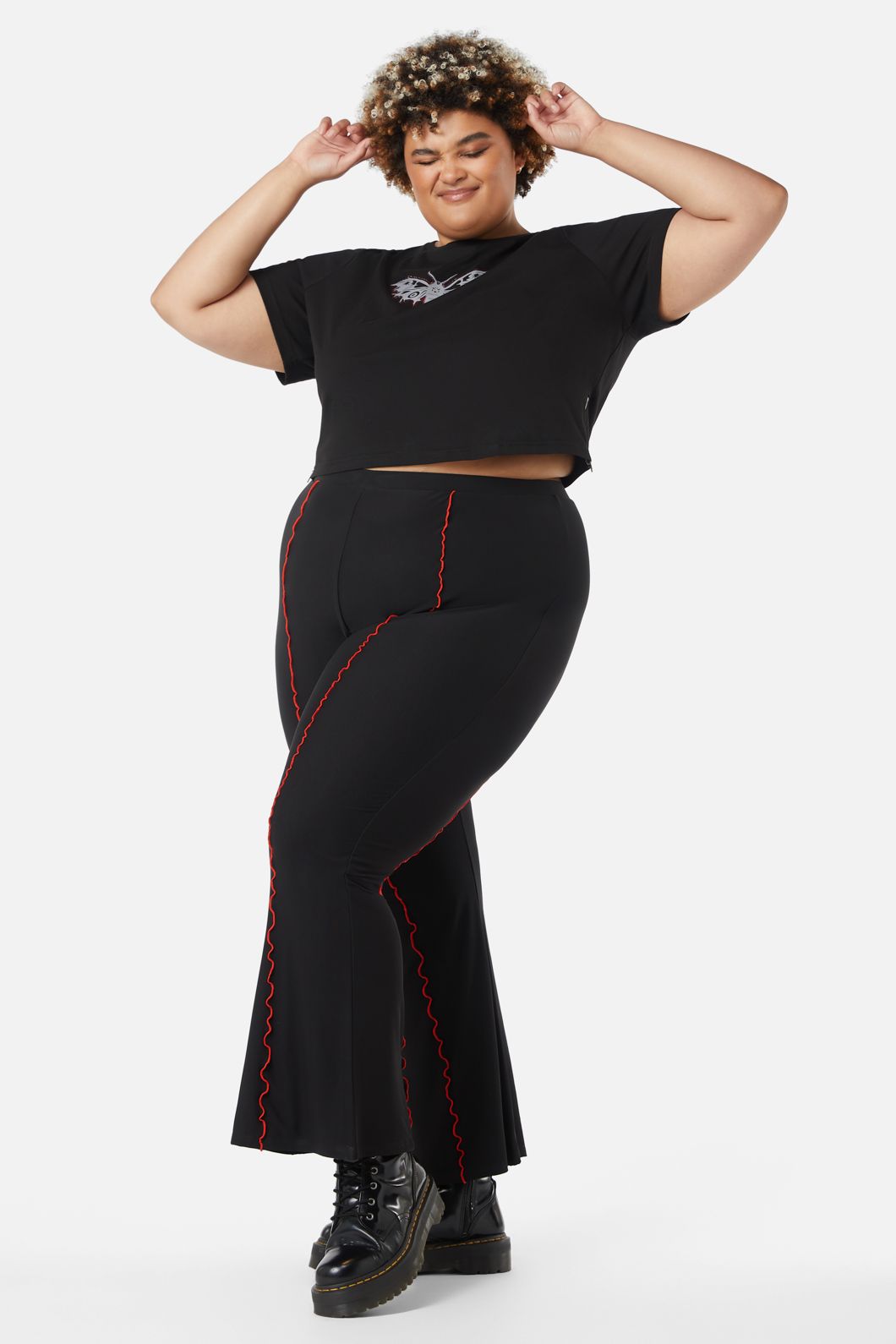 Dangerfield - Curve Diamante Butterfly Zipper Tee - black