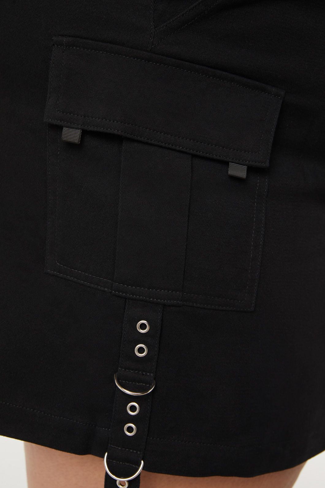 Dangerfield - Curve Jagger Cargo O-Ring Skirt - black