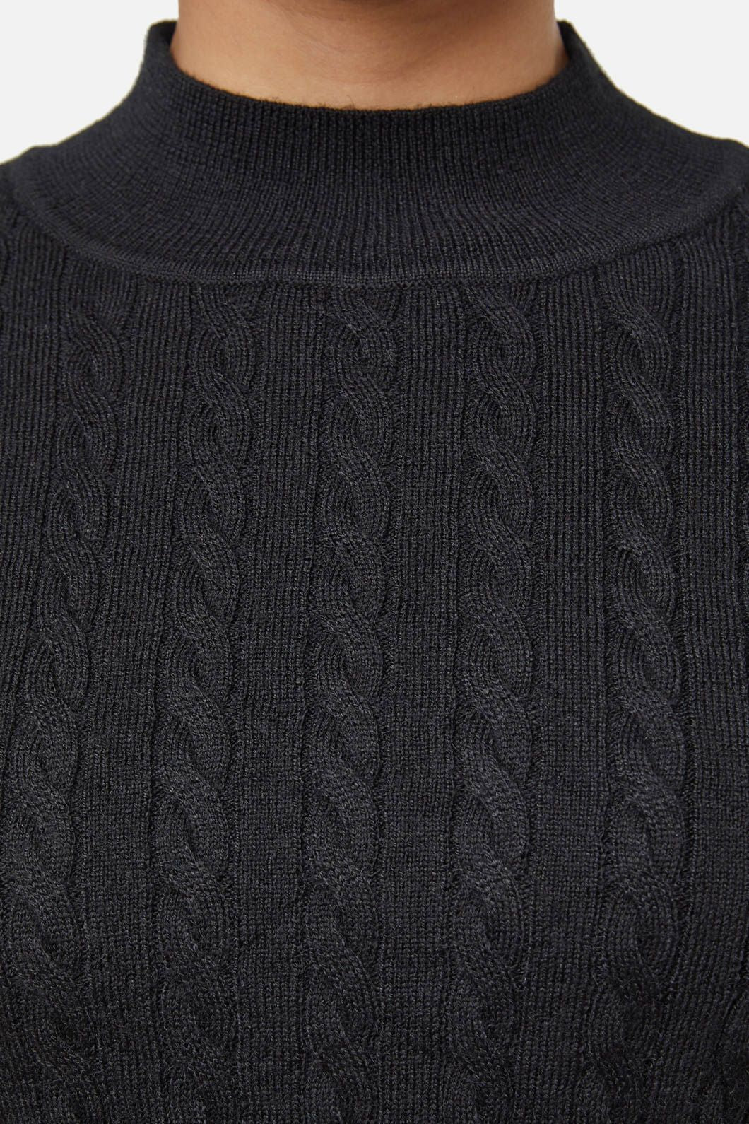 Dangerfield - Cable Knit Mock Neck Top - black
