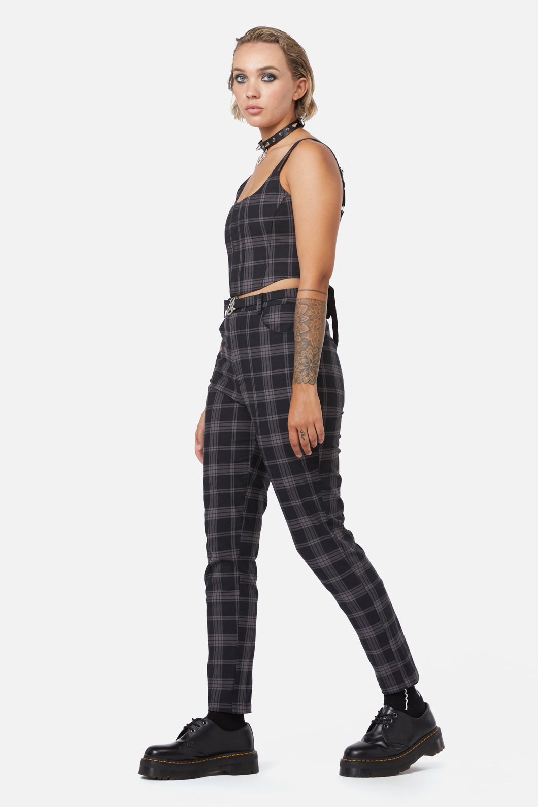 Dangerfield - Victoria Tartan Fitted Pants - black