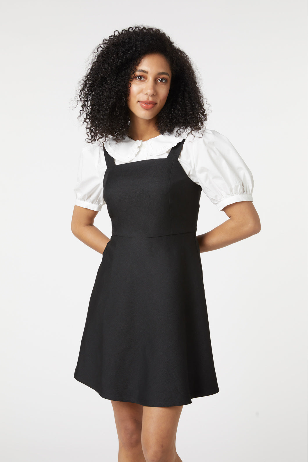 Princess Highway - Ebony Pinny - black