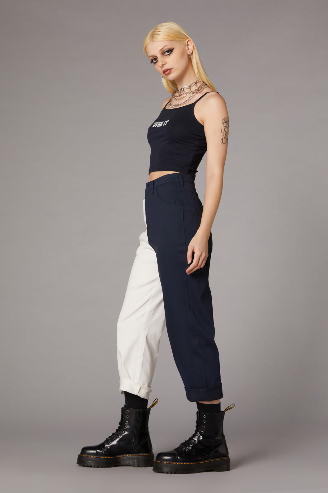 navy-white