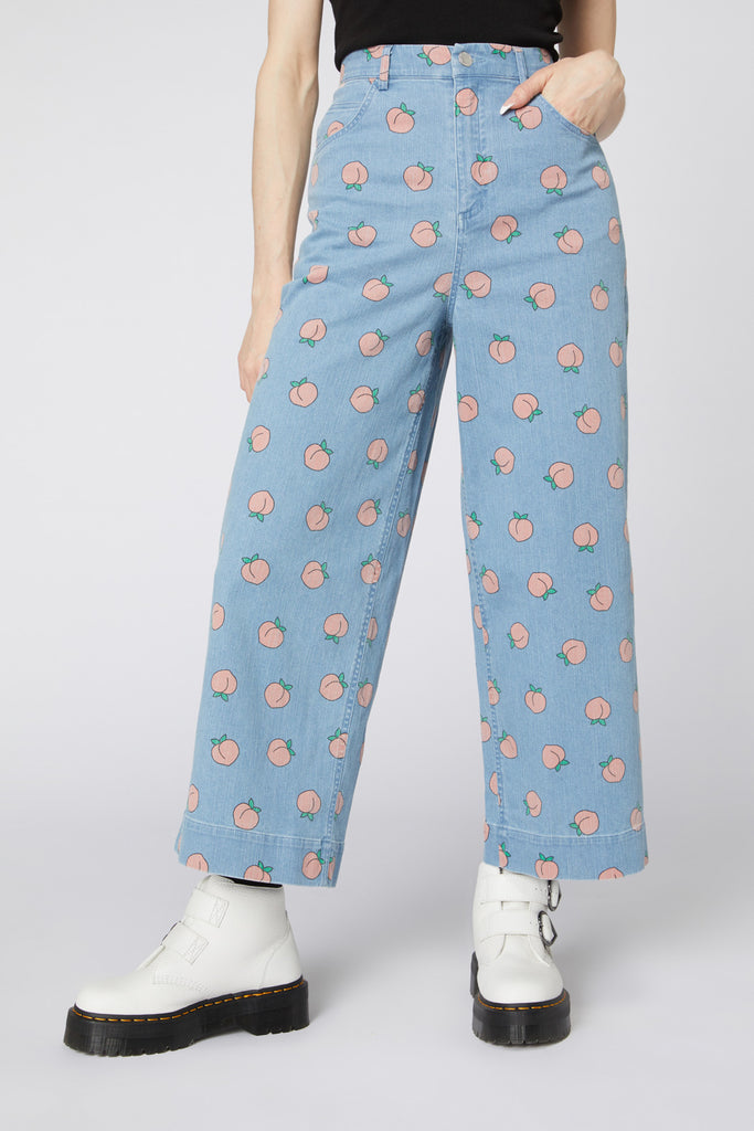 Women Peach Wrap Detail Jeans