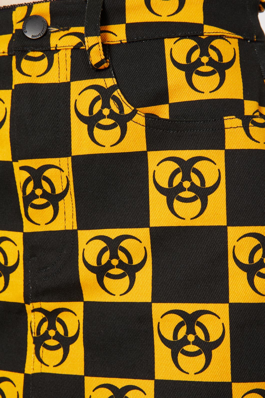 black-yellow