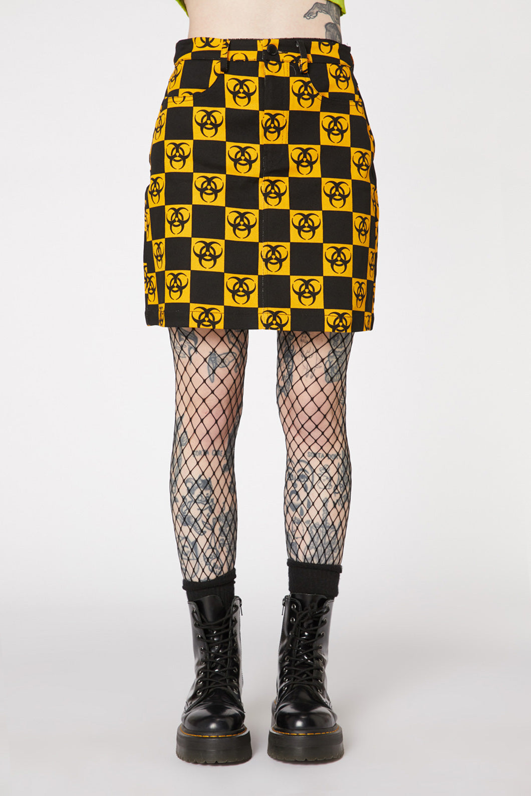 black-yellow