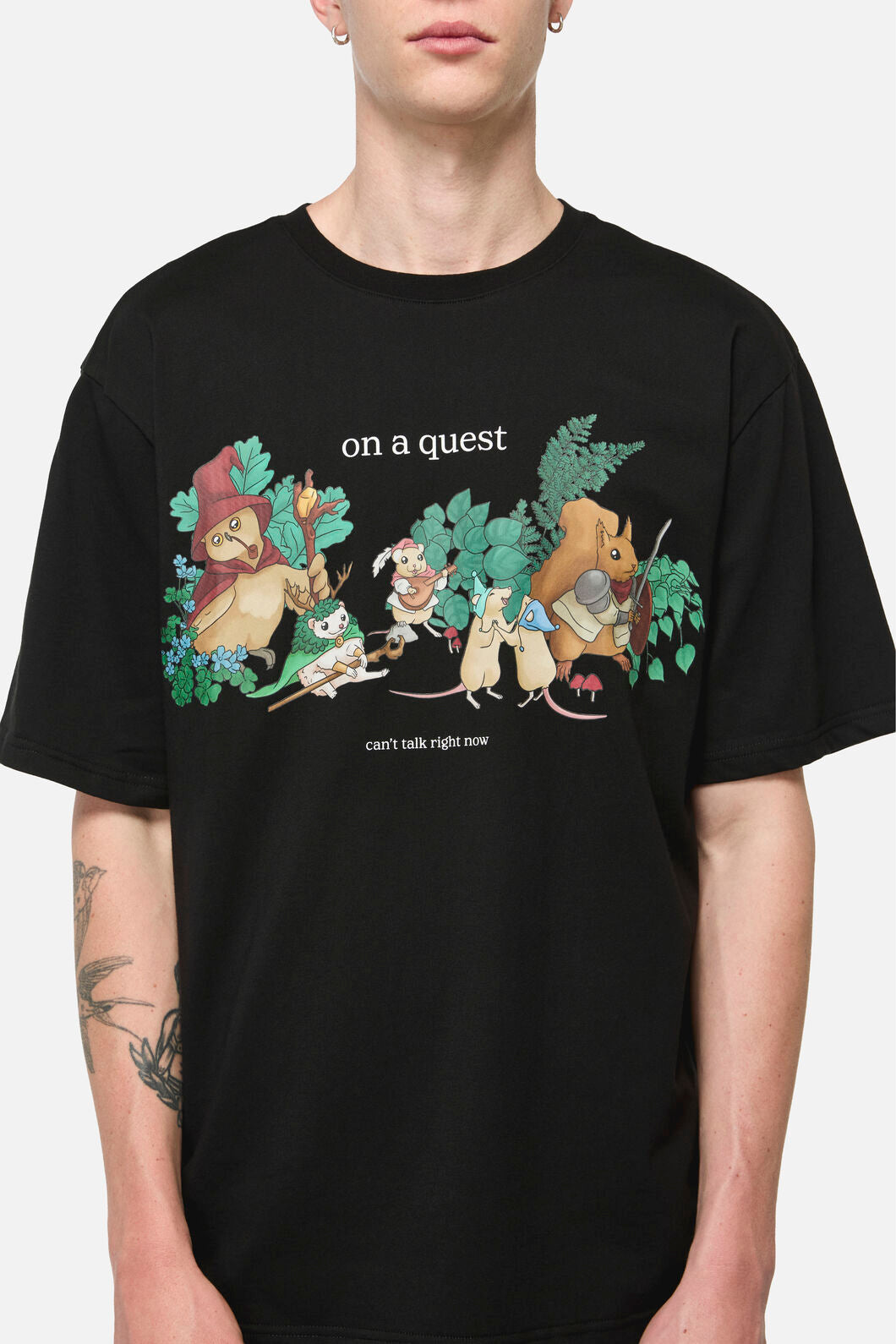 Black Friday - On A Quest Print Tee - black
