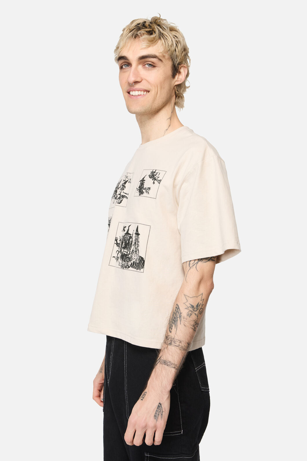 Black Friday - Fiona Tee - cream