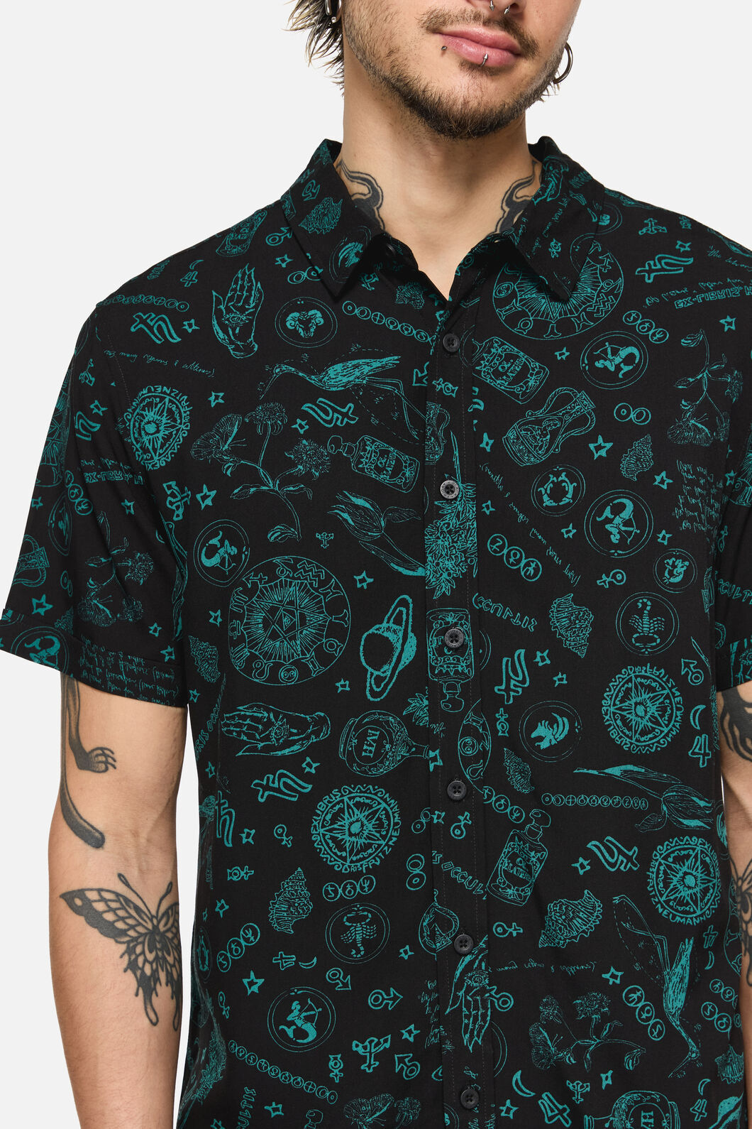 Black Friday - Spellbook Short Sleeve Shirt - black