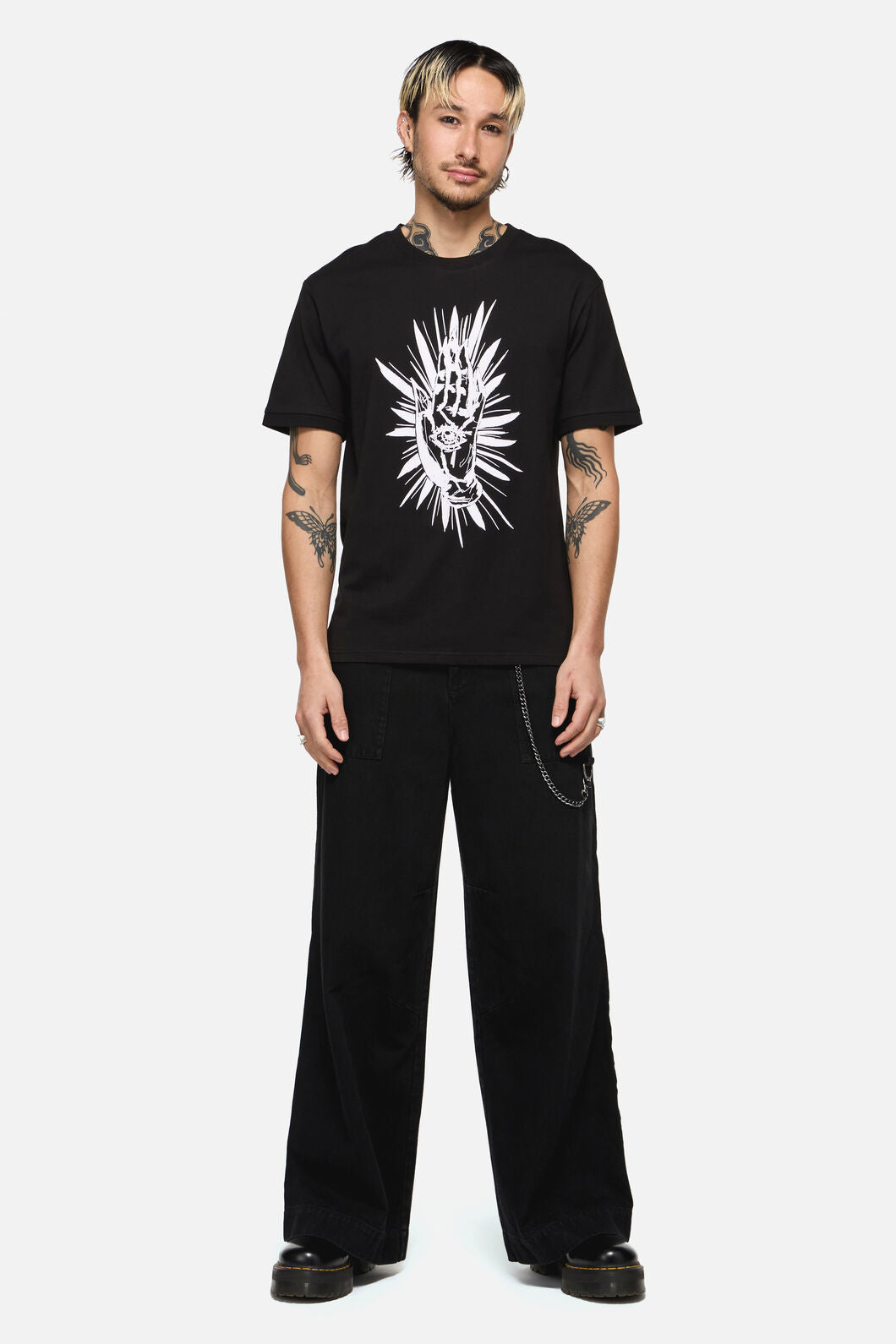 Black Friday - Conjuring Goth Print Tee - black