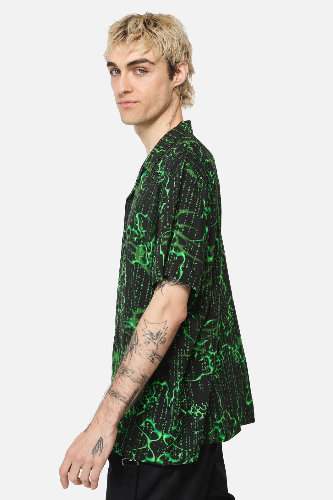 Black Friday - Main Frame SS Shirt - green-black