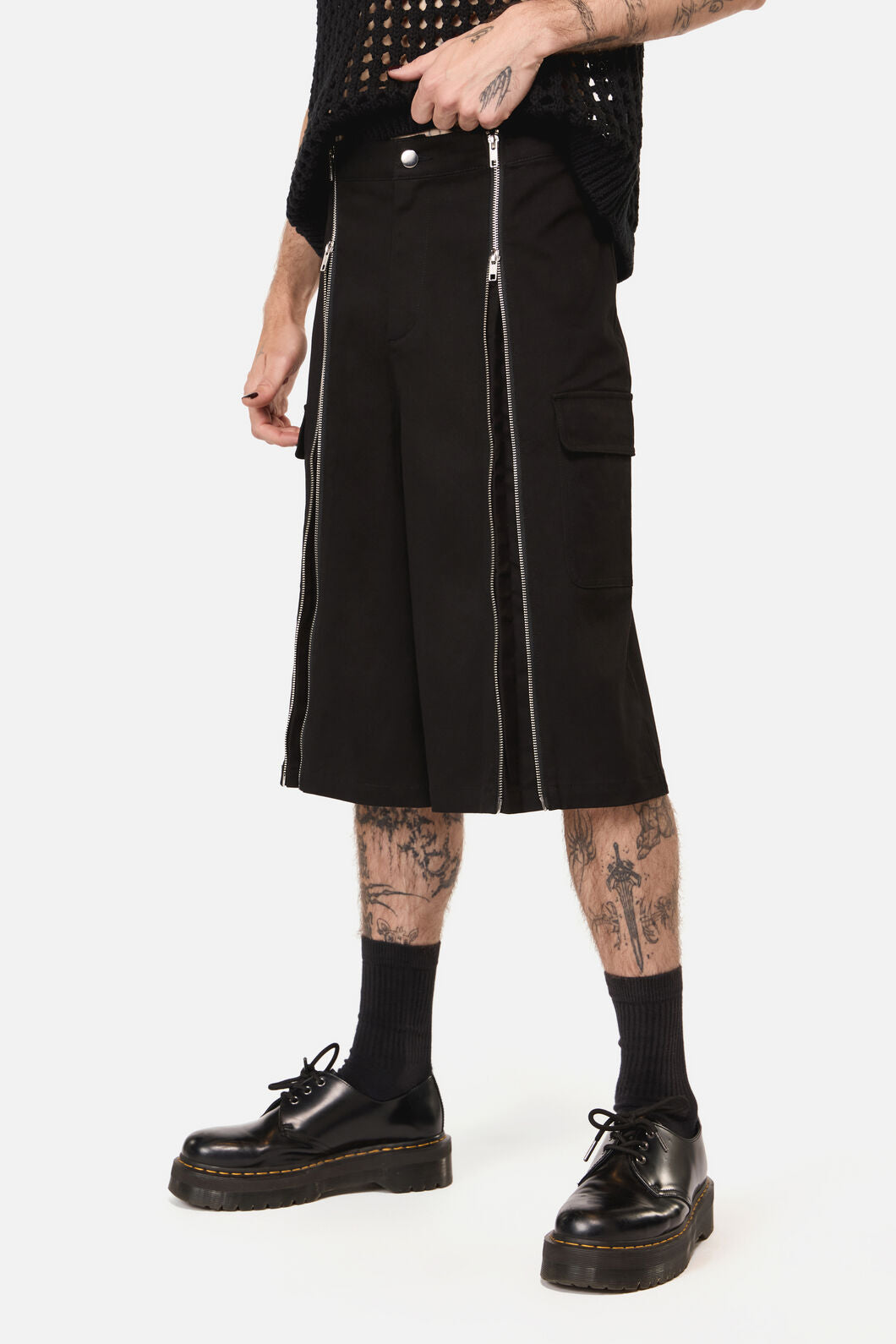 Black Friday - Goodie Zip Cargo Short - black