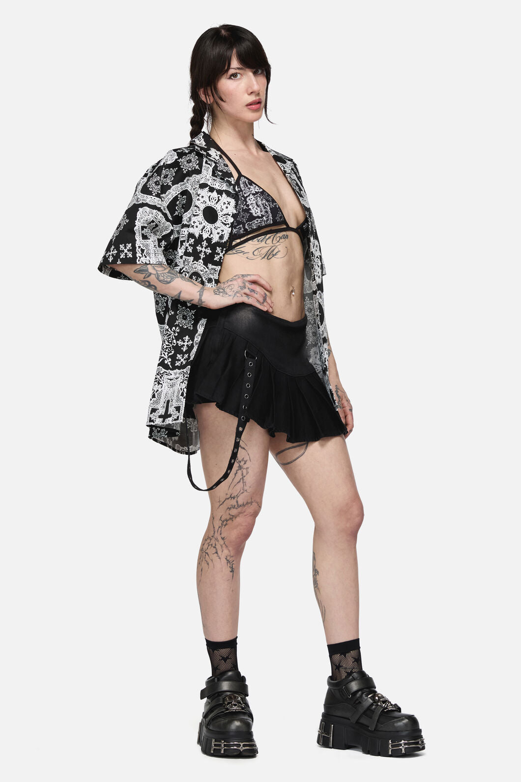 Black Friday - Crossed Oversized SS Shirt - black-white