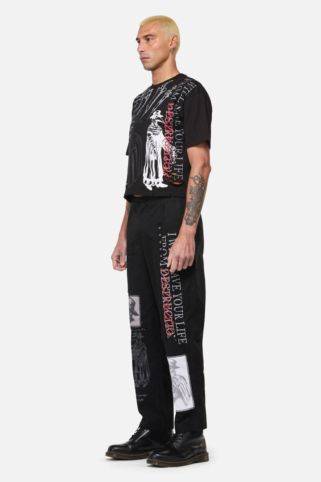 Black Friday - Plague Doctor Distressed Tee - black
