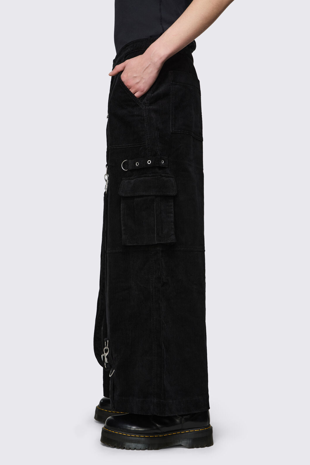 Black Friday - Beasts Goth Cargo Pant - black