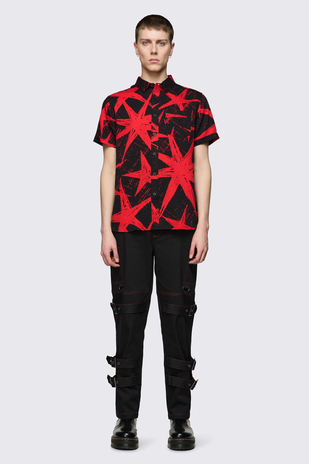 Black Friday - Trad Emo Star Graphic Shirt - black-red