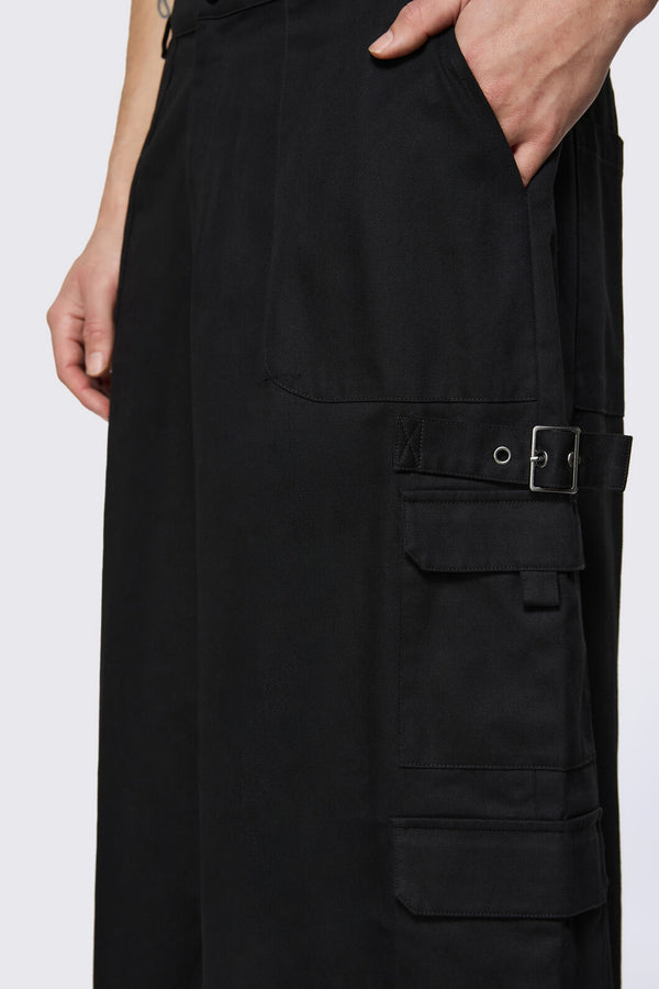 Black Friday - Hot Issue Jorts - black