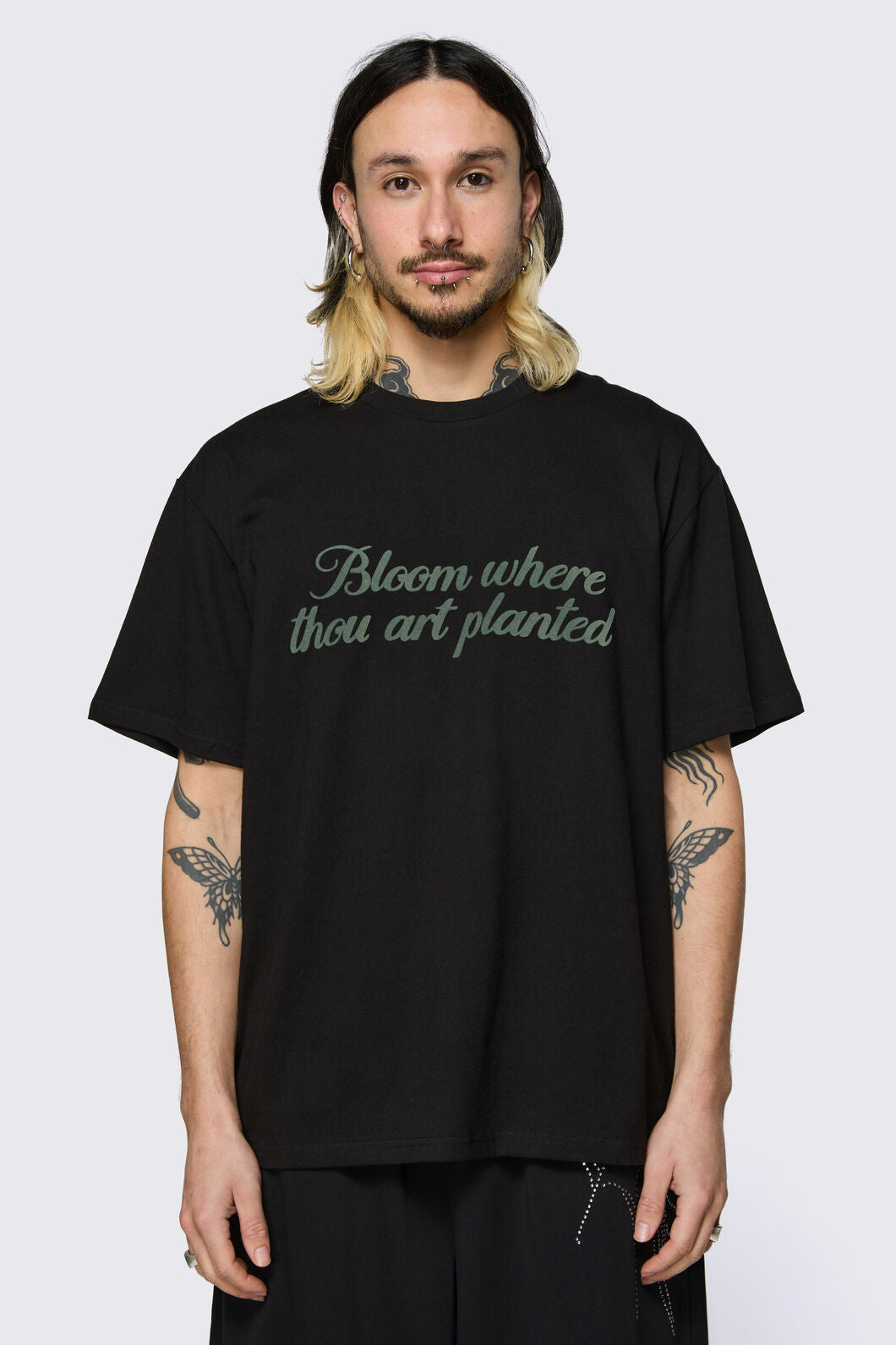 Black Friday - Bloom Flock Tee - black