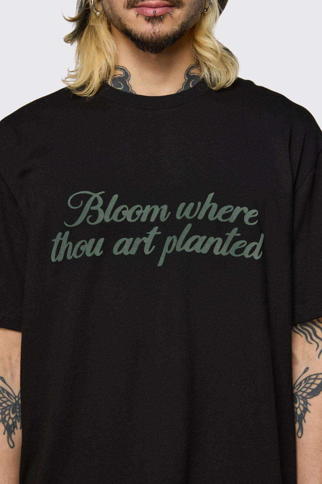 Black Friday - Bloom Flock Tee - black