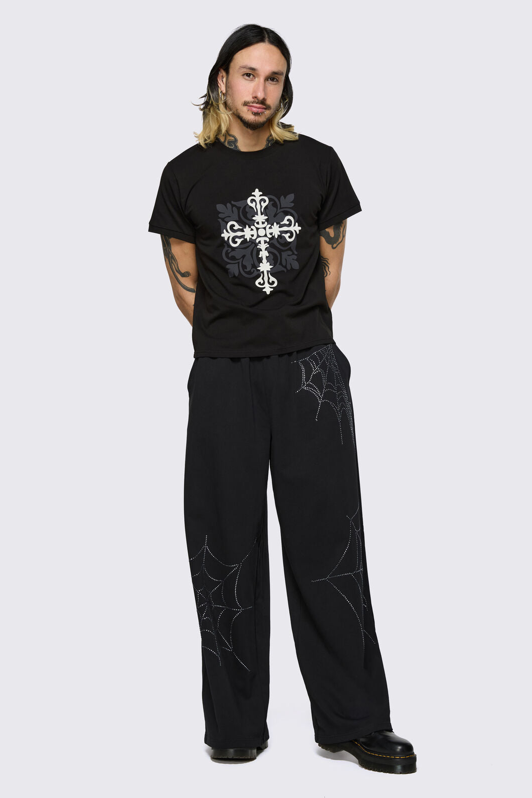 Black Friday - Sunday Goth Tee - black