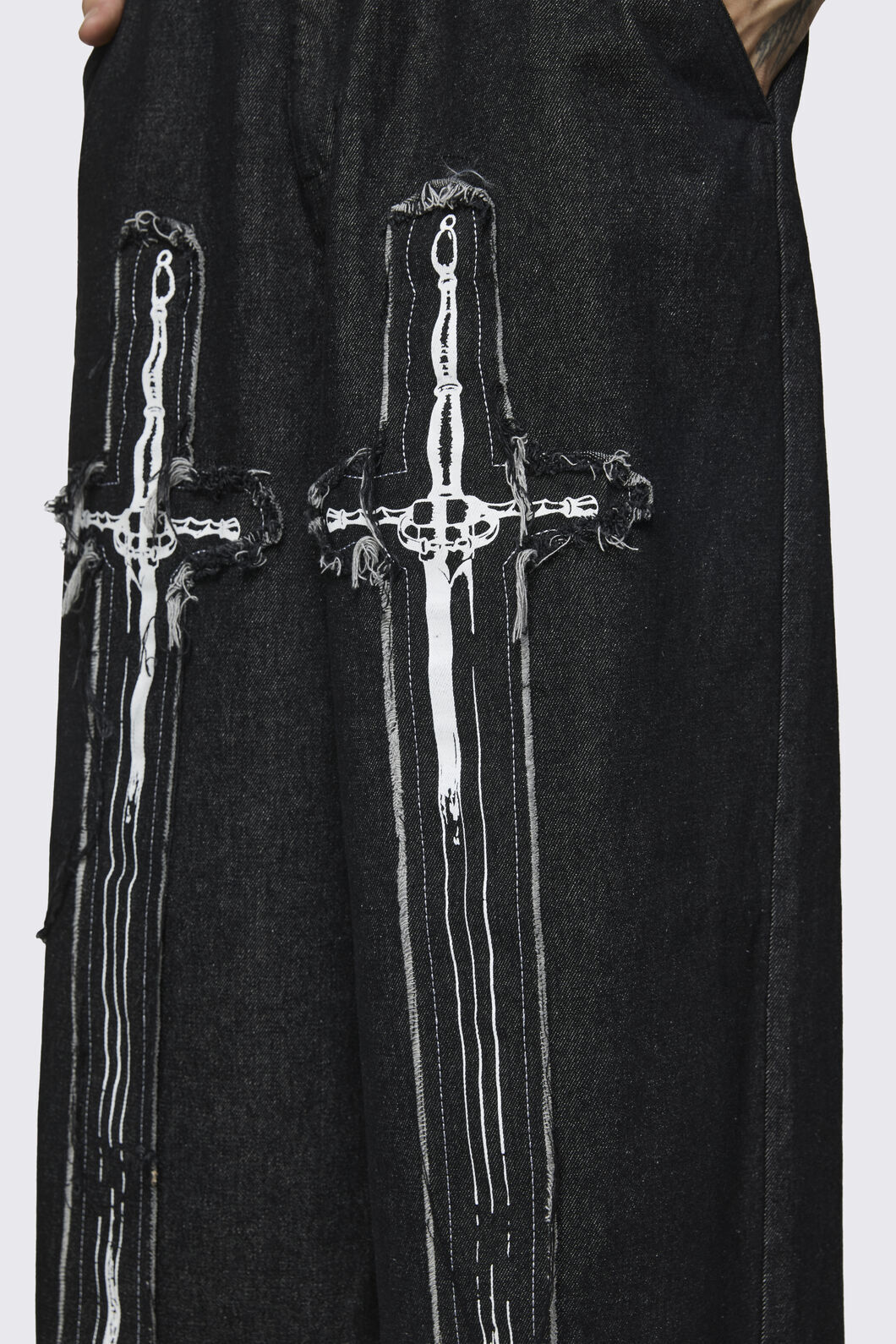 Black Friday - Lance Distressed Jeans - black