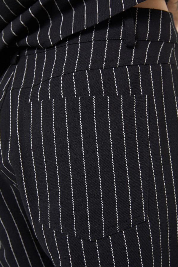 Black Friday - Wonky Short - black-white