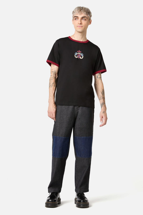 Black Friday - Crowned Cat Tee - black