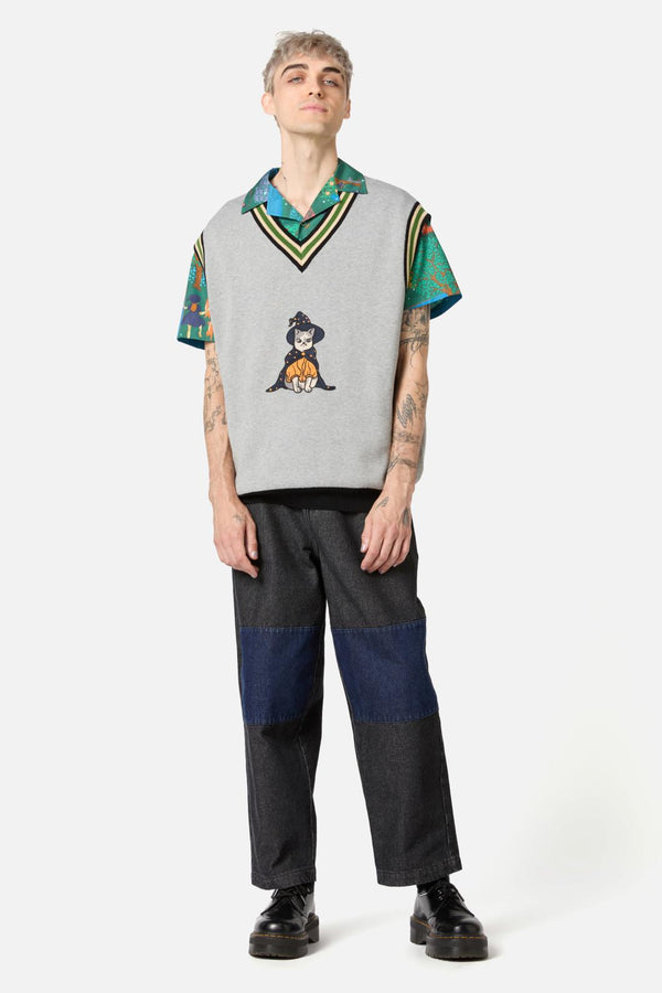 Black Friday - Wizard Cat Knit Vest - grey