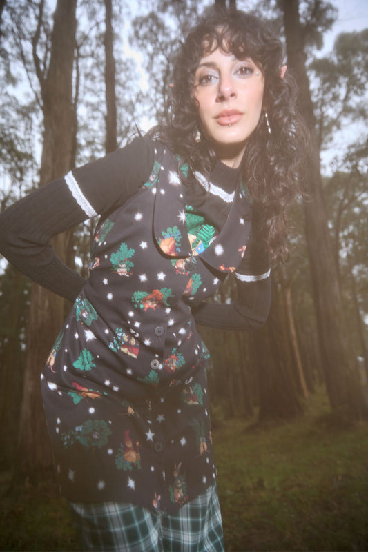 Black Friday - Keeper OfTheWoodsPrintPinafore - black