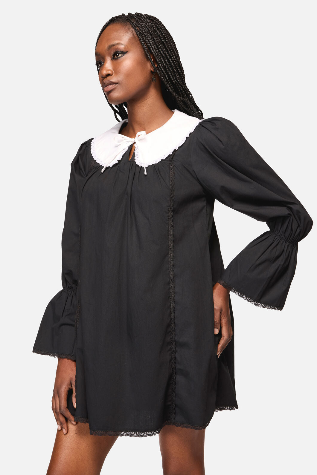 Black Friday - The Adorned Collar Lace LS Dress - black
