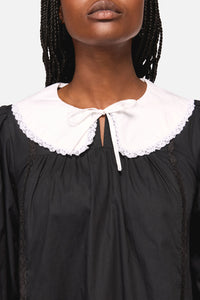 Black Friday - The Adorned Collar Lace LS Dress - black