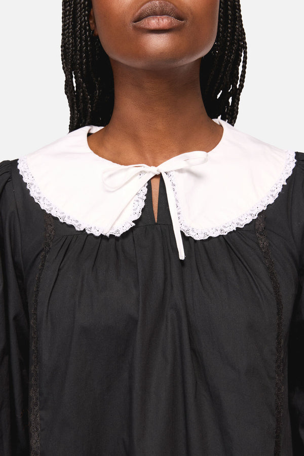 Black Friday - The Adorned Collar Lace LS Dress - black