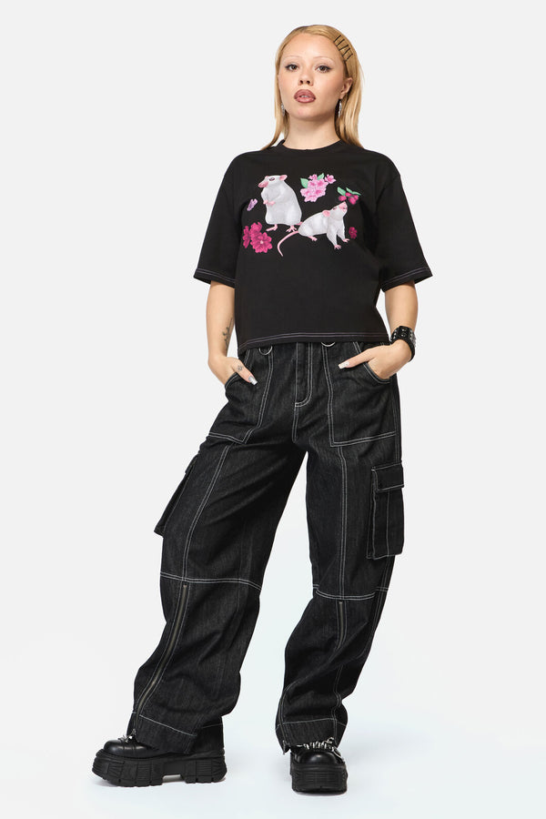 Black Friday - Rat-A-Tat Witchy Tee - black